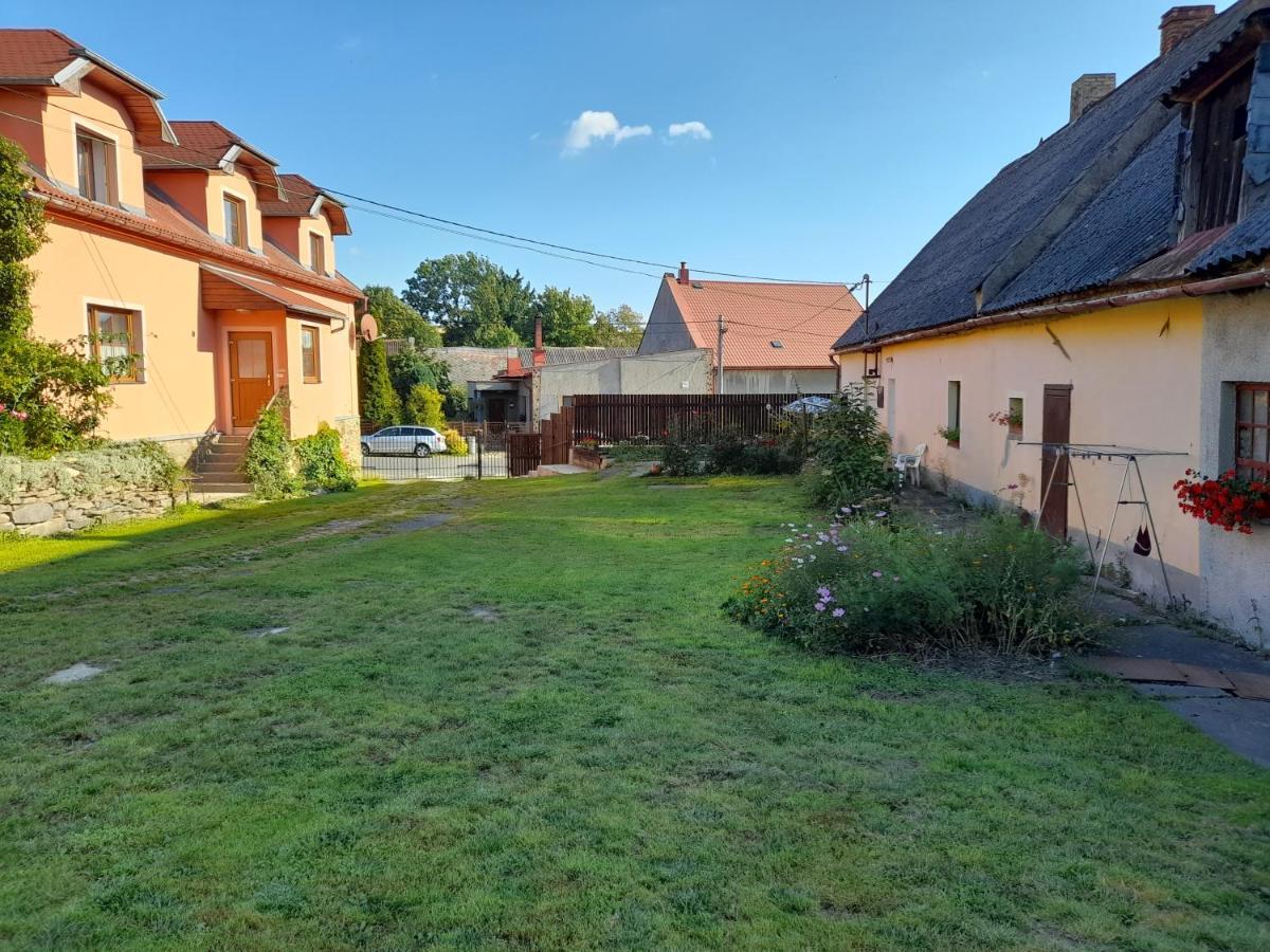 Villa Ubytovani U Machalu Leskovec Nad Moravici Exterior foto