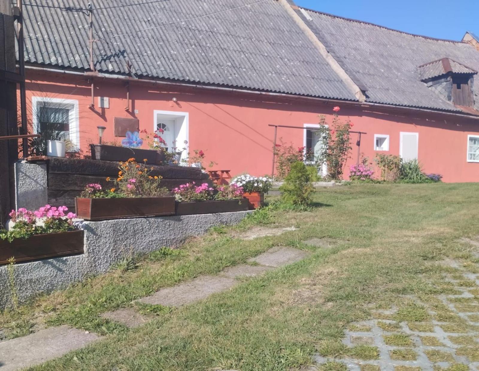 Villa Ubytovani U Machalu Leskovec Nad Moravici Exterior foto
